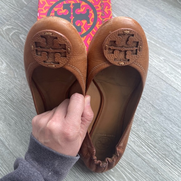 Tory Burch tan leather reva flat - Picture 4 of 5